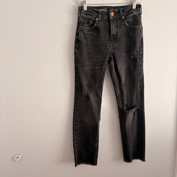 Pilcro Denim - Pilcro Anthropologie 25 Petite Black Distressed Straight Leg Ankle Jeans